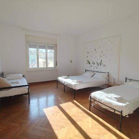 Dock Bay Lodge Hostello Trieste Exterior foto